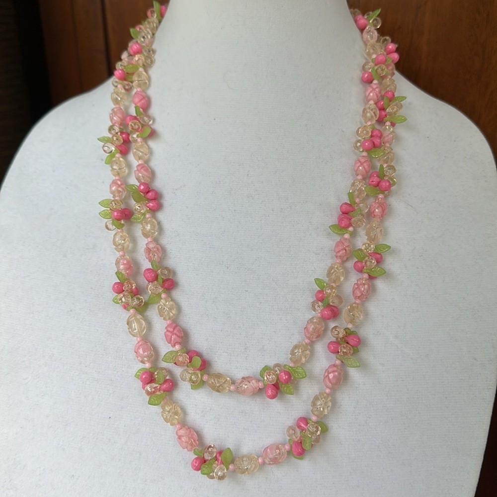 Vintage Floral Bead Necklace - Picture 3 of 5
